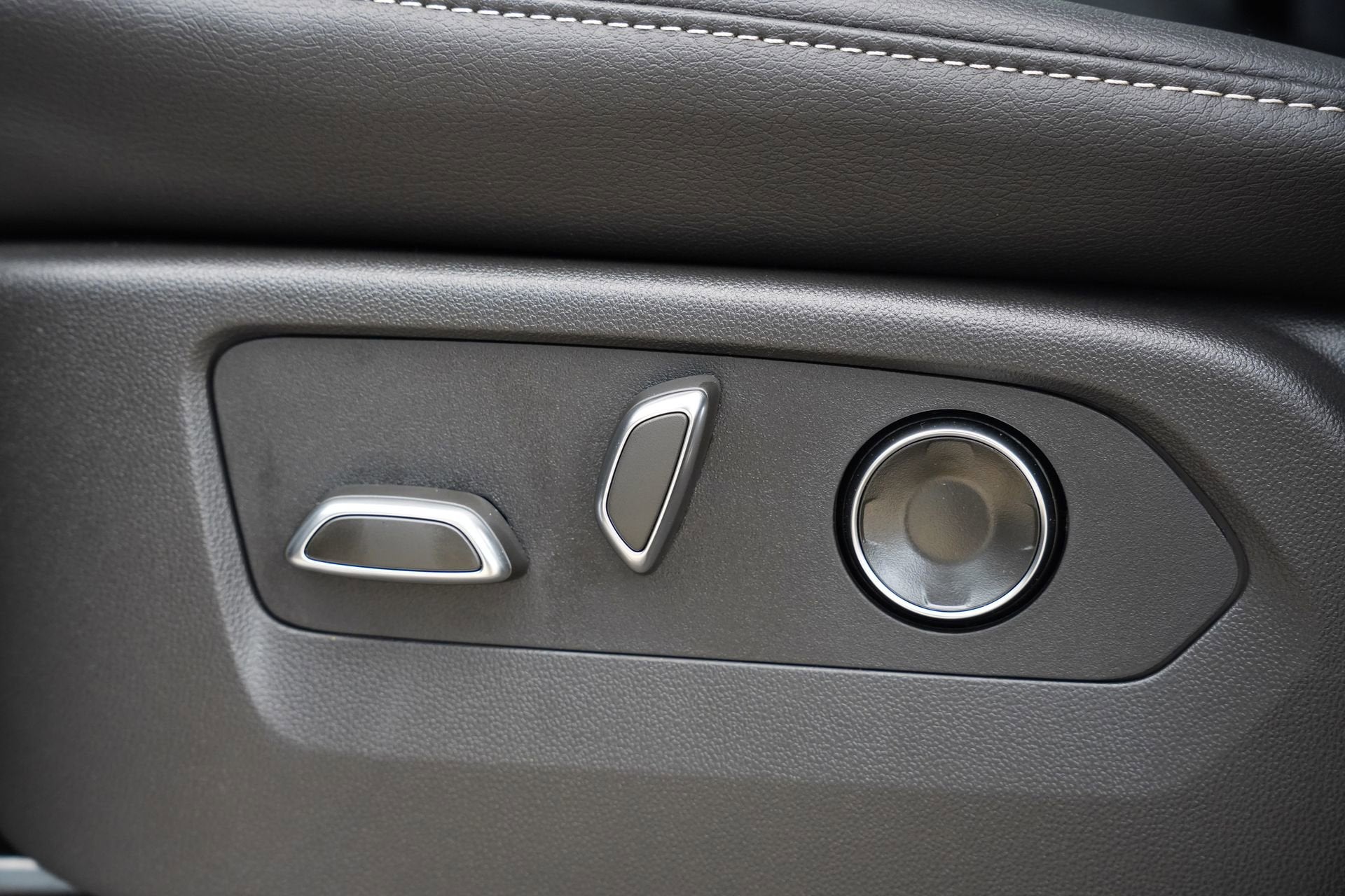 2026 Cadillac Escalade ESV 1SA