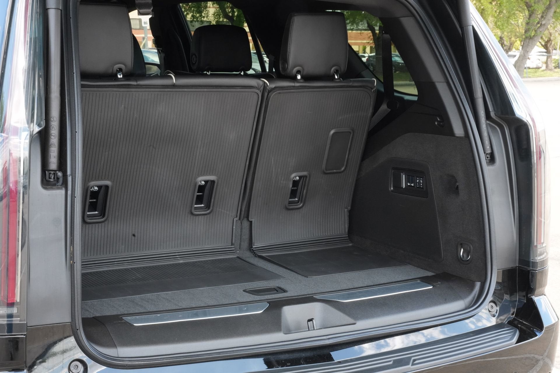 2025 Cadillac Escalade Sport