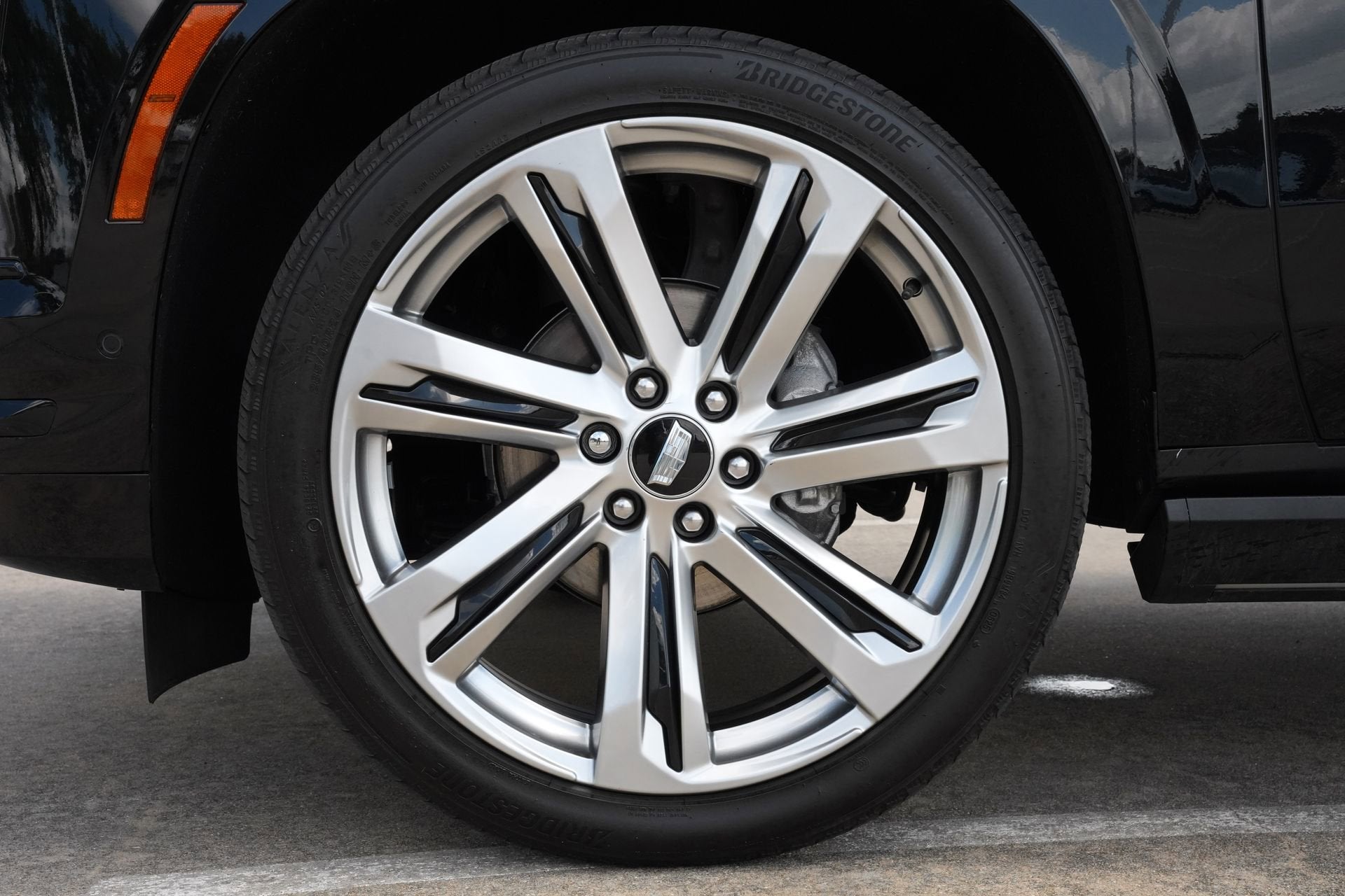 2025 Cadillac Escalade Sport