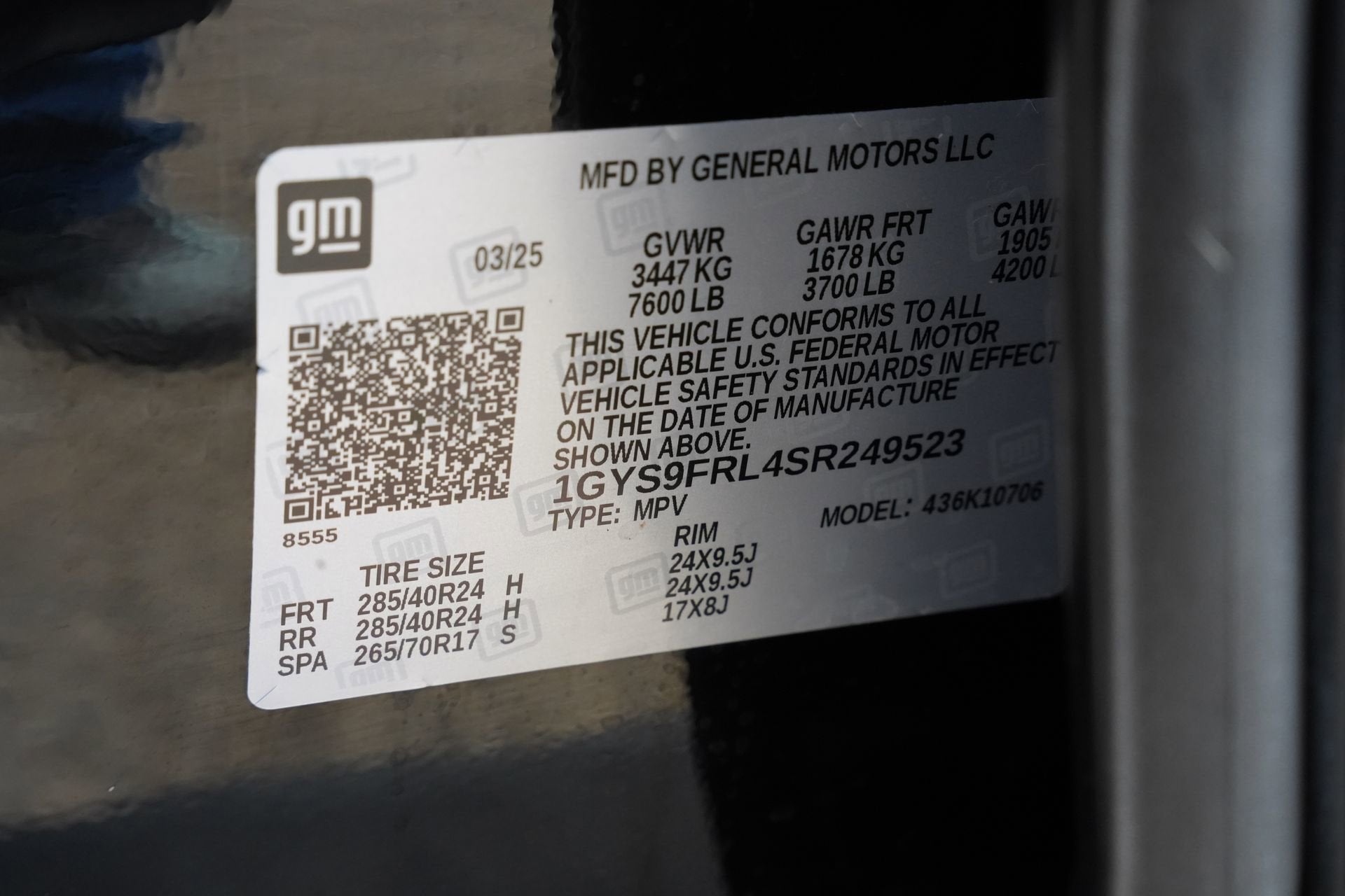 2025 Cadillac Escalade Sport