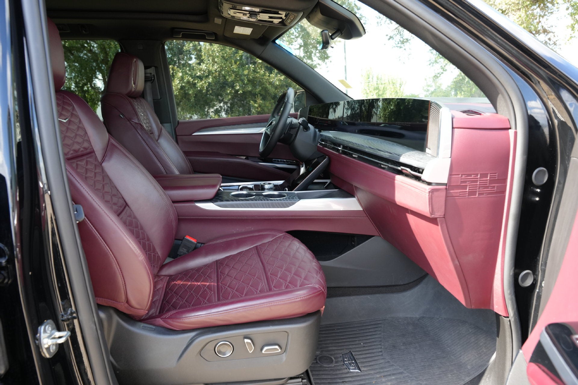 2025 Cadillac Escalade Sport