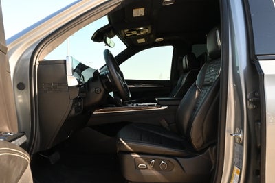 2025 Cadillac Escalade Sport Platinum