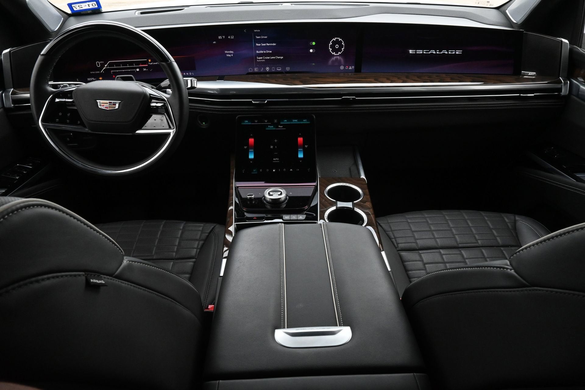 2025 Cadillac Escalade Sport Platinum