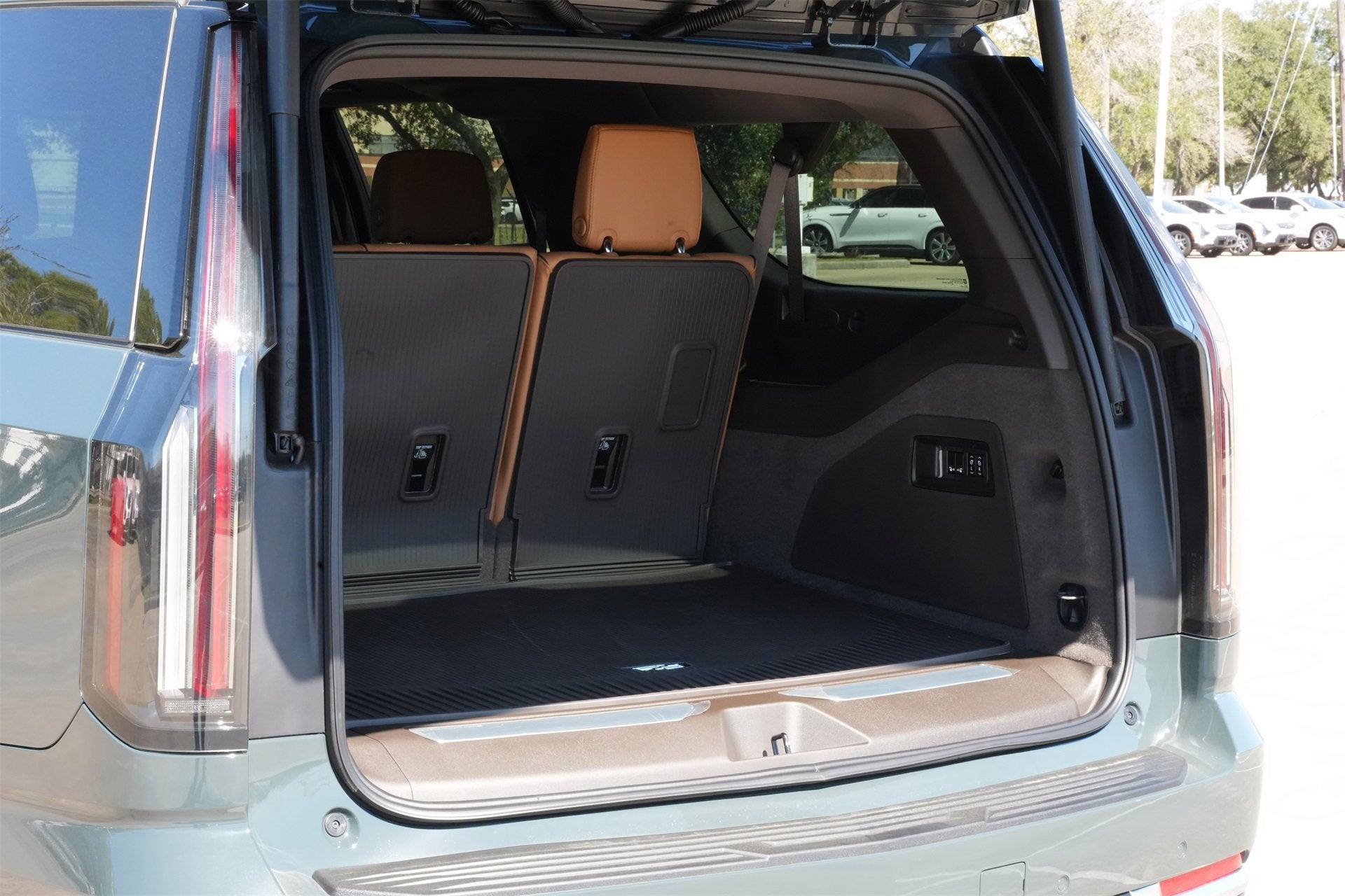 2026 Cadillac Escalade ESV Luxury