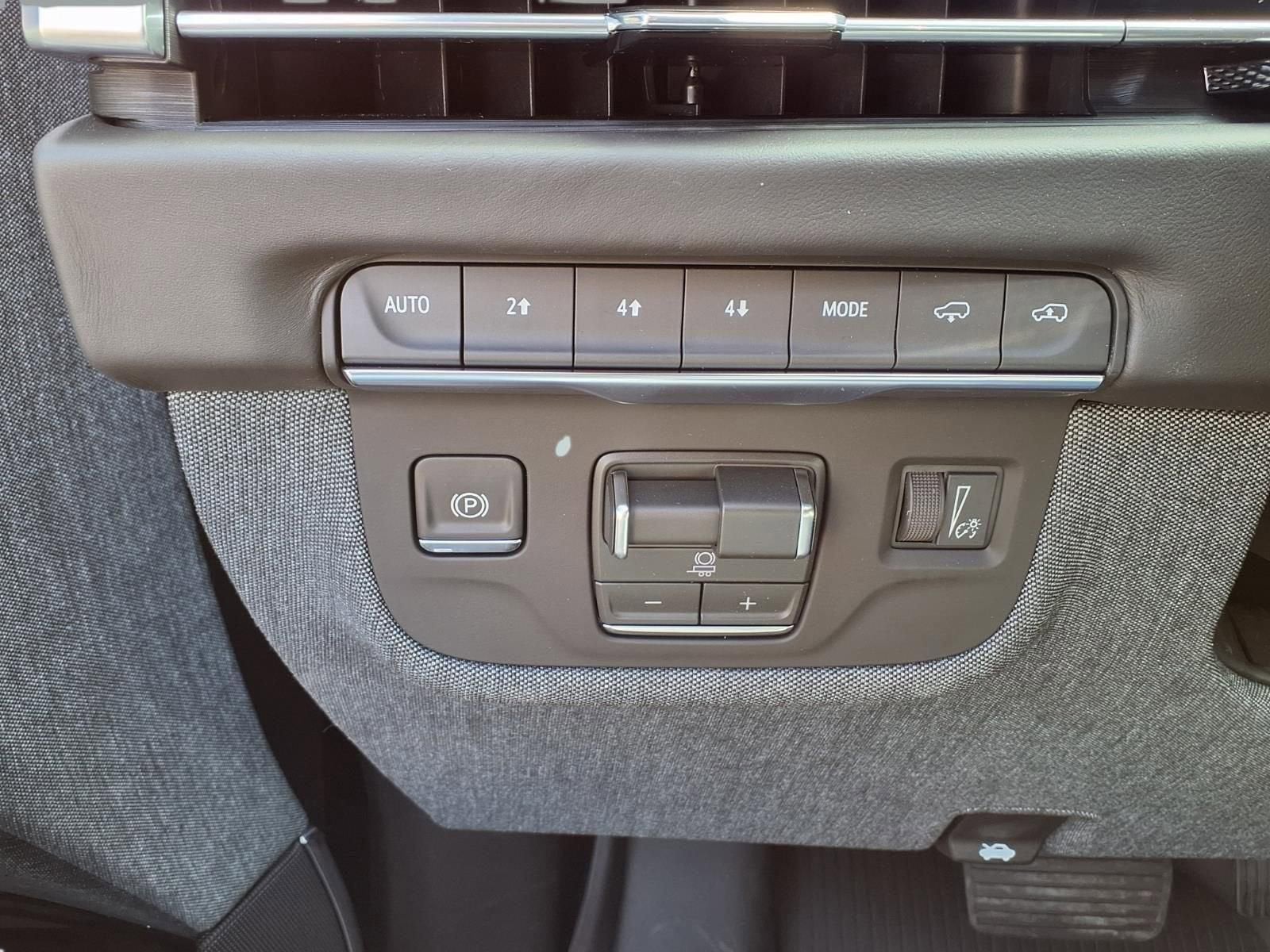 2026 Cadillac Escalade ESV Platinum Sport