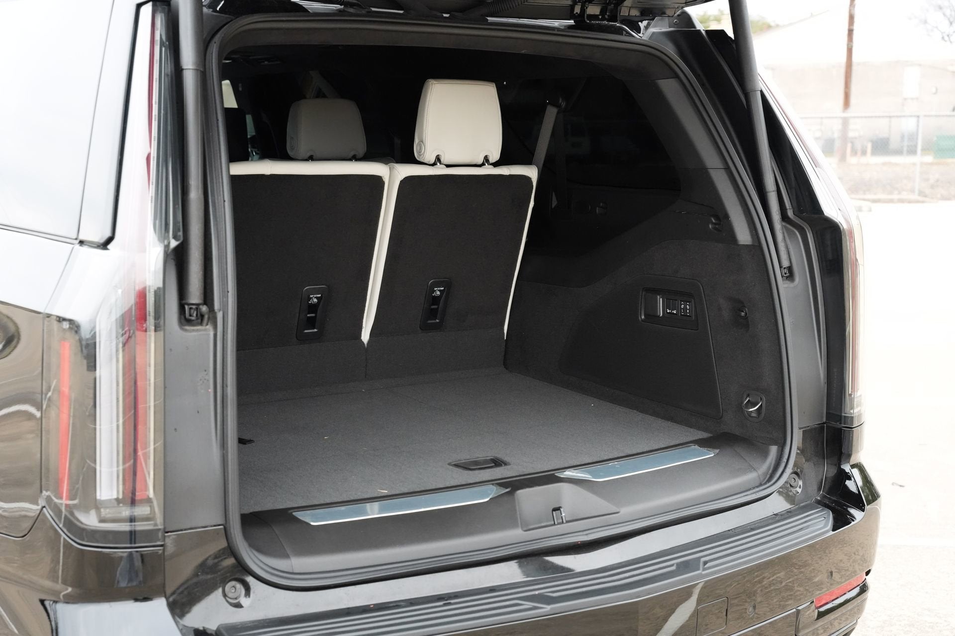 2025 Cadillac Escalade ESV Sport Platinum