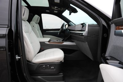 2025 Cadillac Escalade ESV Sport Platinum