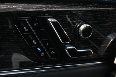 2025 Cadillac ESCALADE IQ Luxury 1