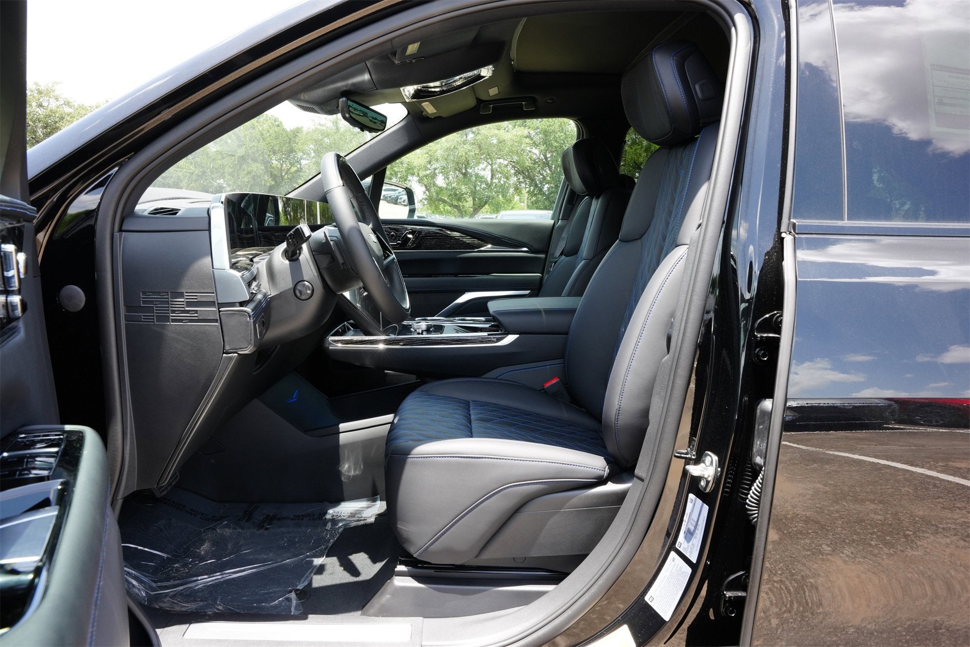 2026 Cadillac ESCALADE IQ Luxury