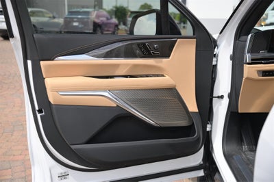 2025 Cadillac ESCALADE IQ Luxury 2