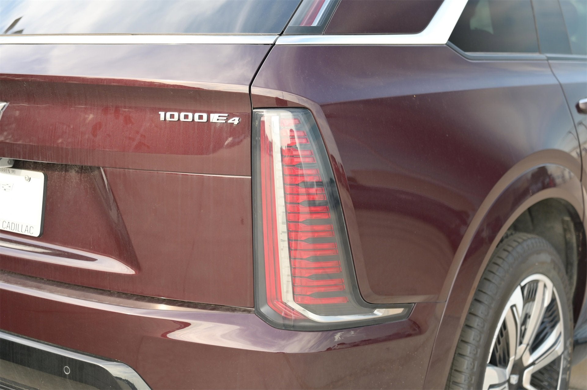 2025 Cadillac ESCALADE IQ Luxury 2