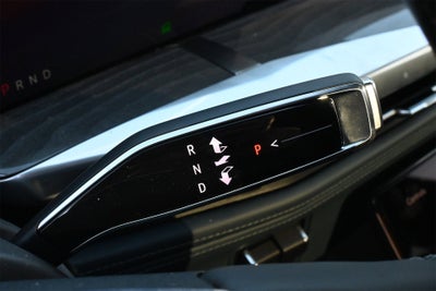 2025 Cadillac ESCALADE IQ Luxury 2