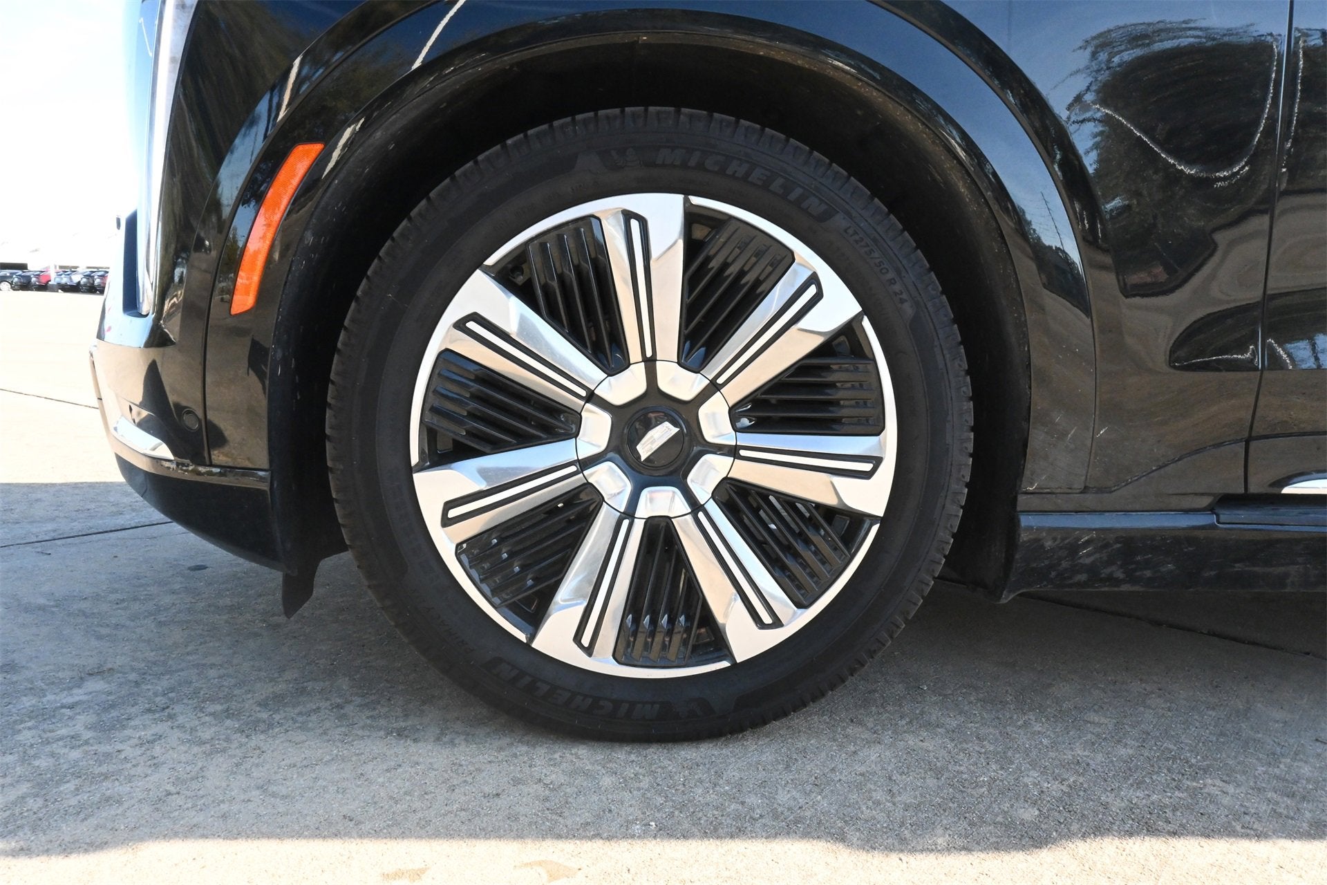 2025 Cadillac ESCALADE IQ Luxury 2