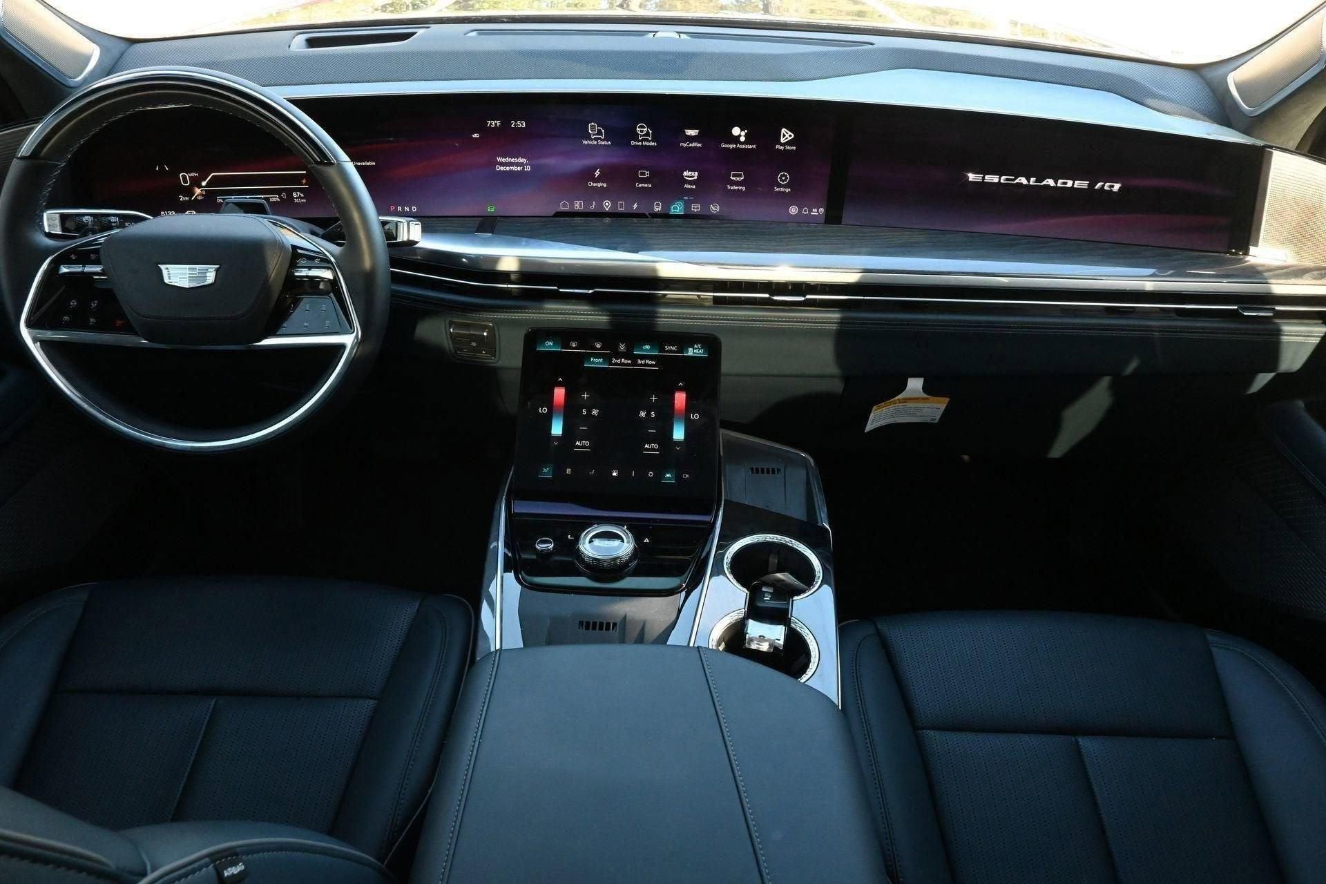 2025 Cadillac ESCALADE IQ Luxury 2