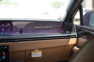 2025 Cadillac ESCALADE IQ Luxury 2