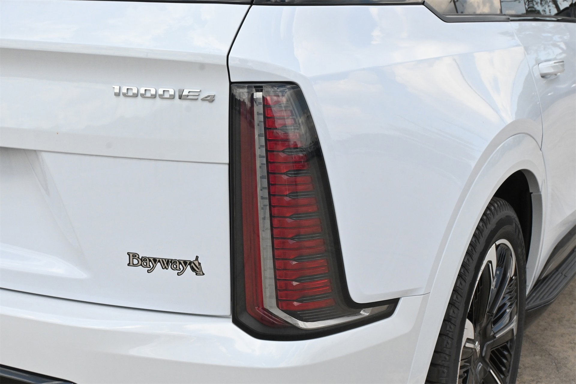 2026 Cadillac ESCALADE IQ Sport