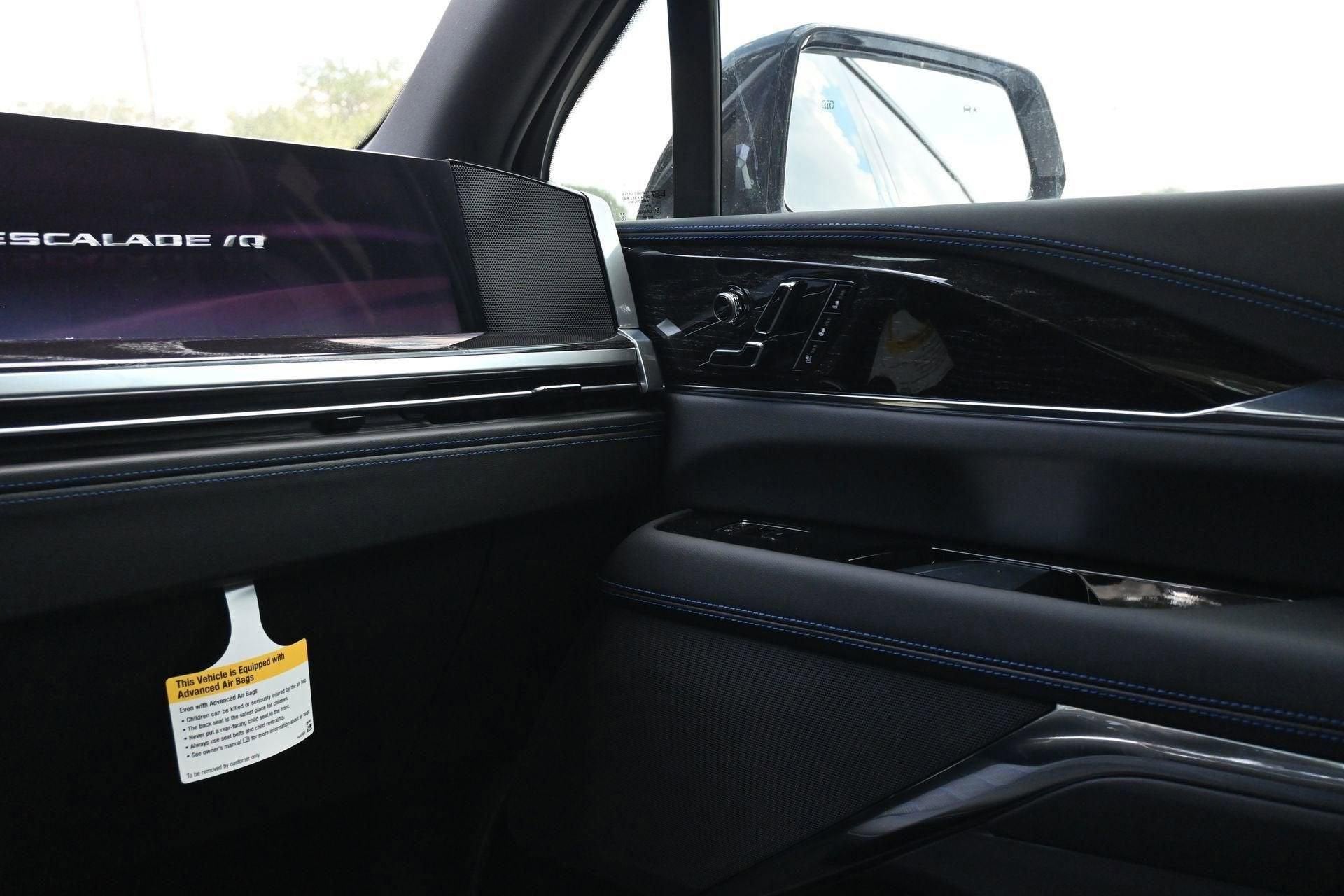 2026 Cadillac ESCALADE IQ Sport