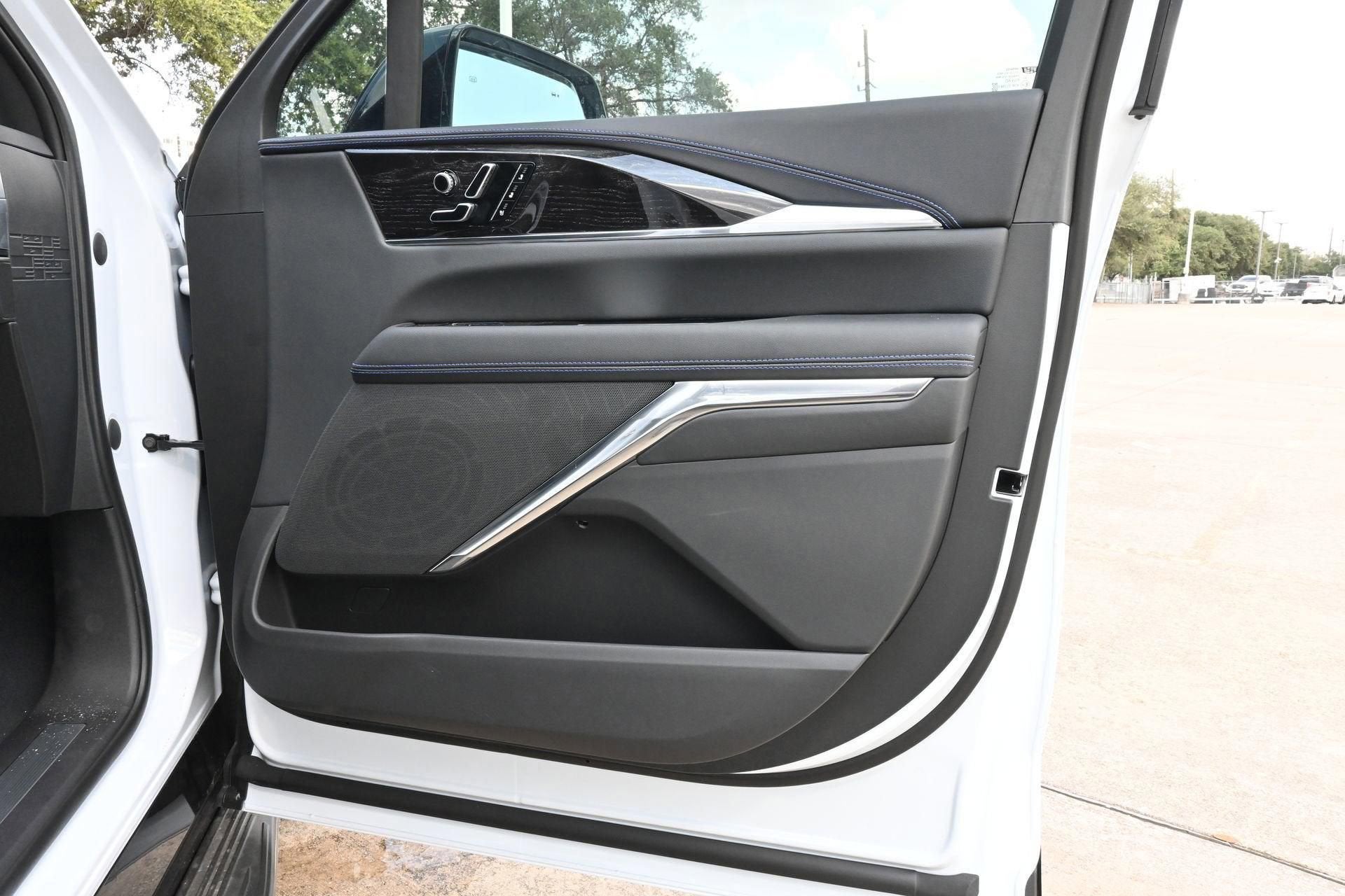 2026 Cadillac ESCALADE IQ Sport