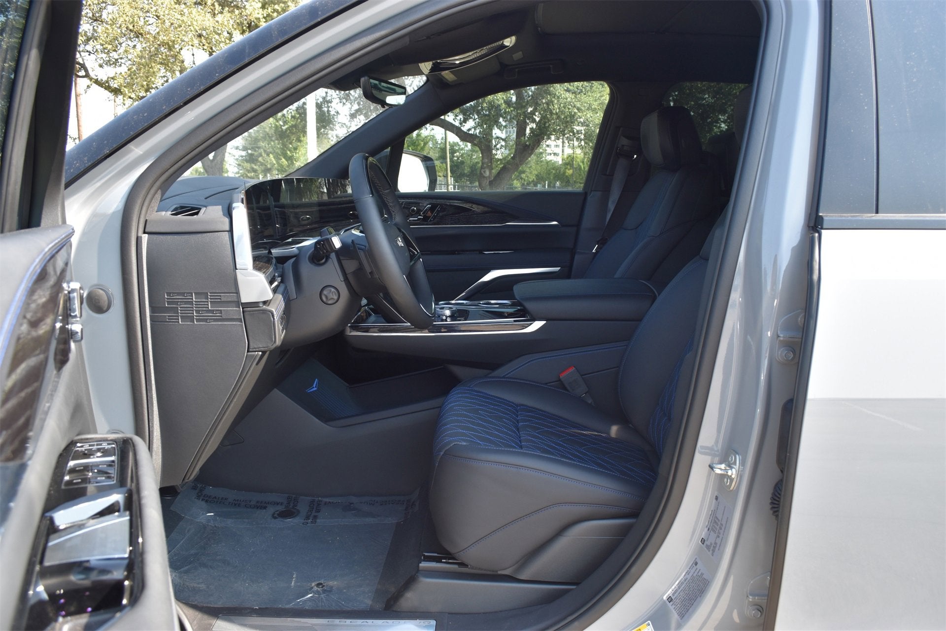 2026 Cadillac ESCALADE IQ Sport