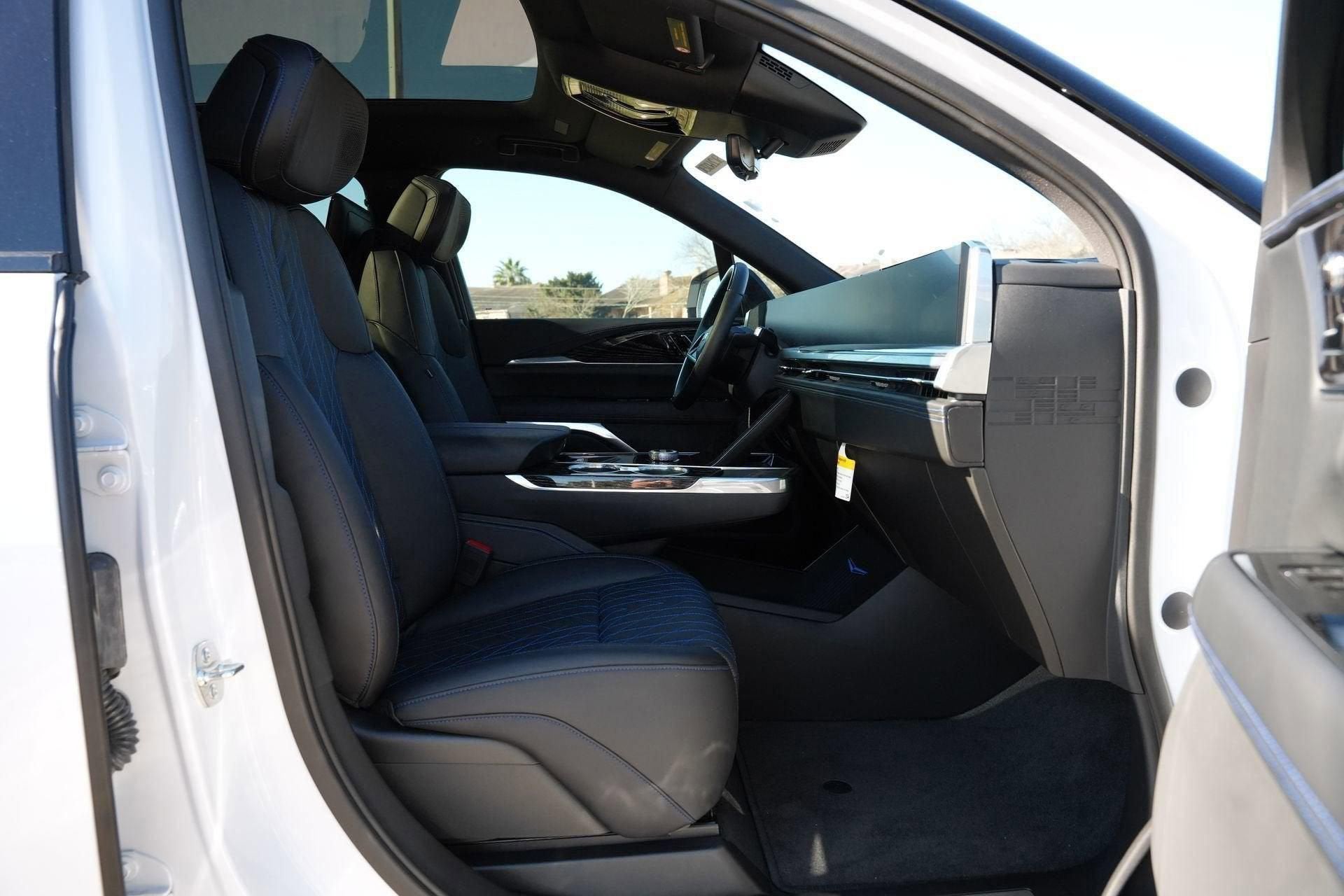 2026 Cadillac ESCALADE IQ Sport