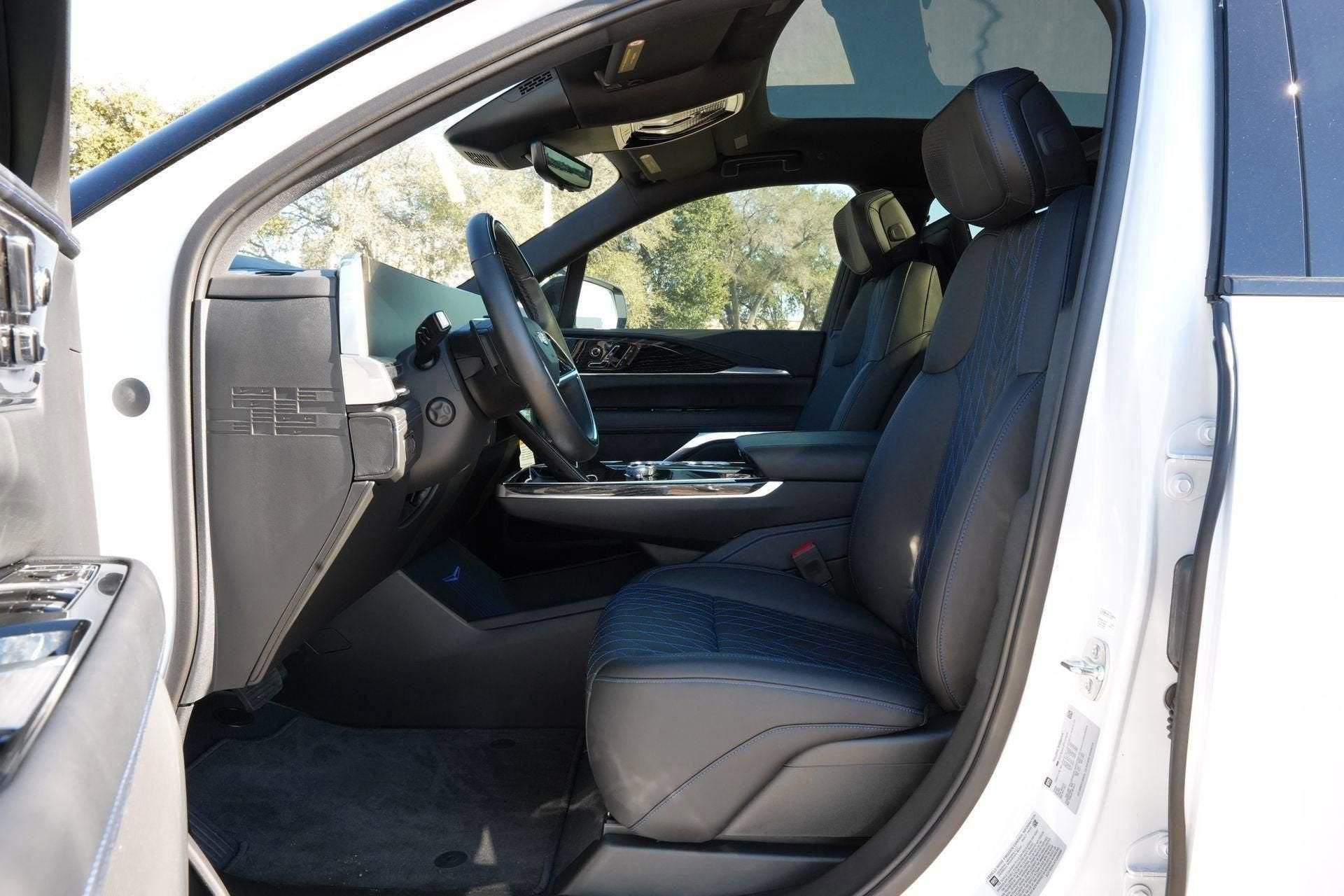 2026 Cadillac ESCALADE IQ Sport