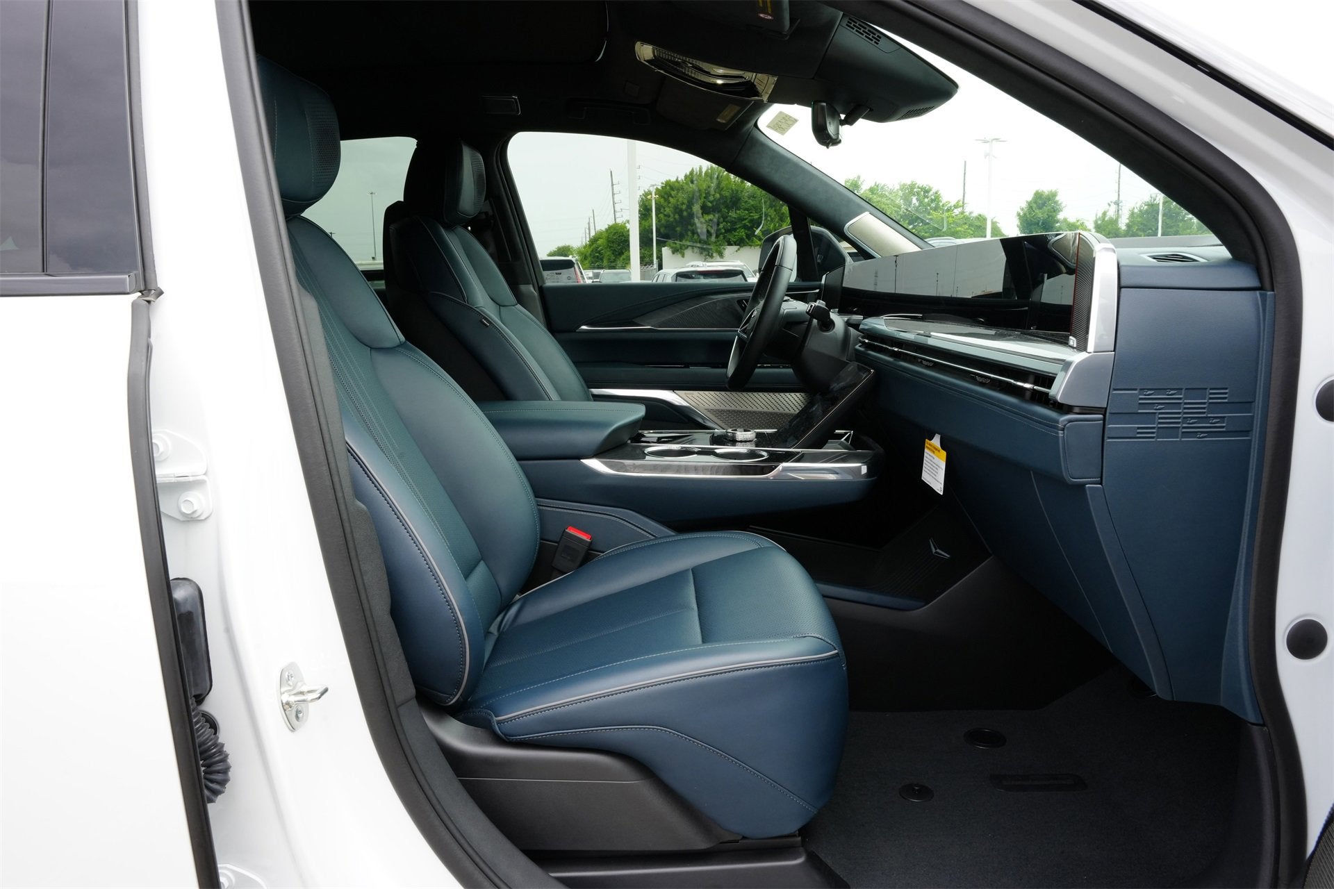 2025 Cadillac ESCALADE IQ Sport 2