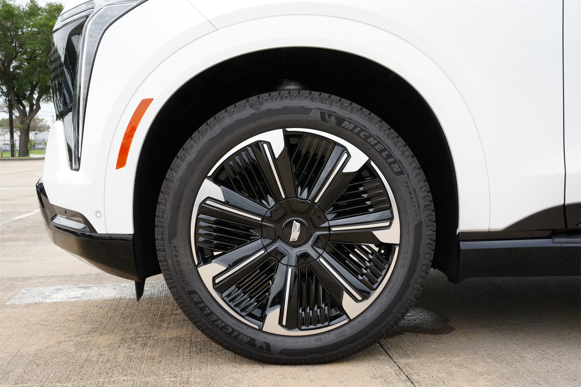 2025 Cadillac ESCALADE IQ Sport 2