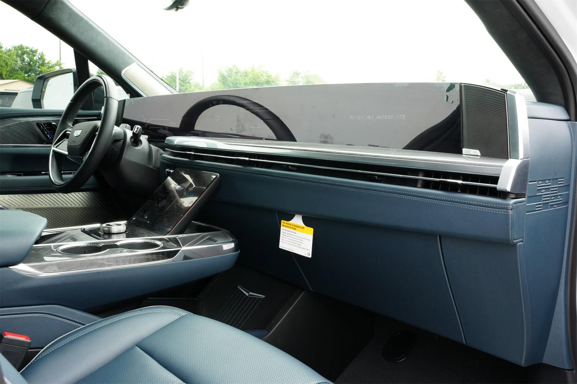 2025 Cadillac ESCALADE IQ Sport 2