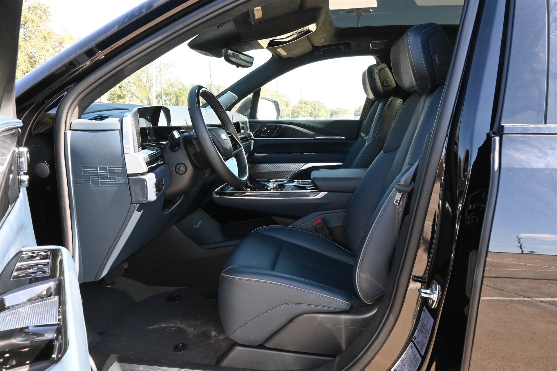 2025 Cadillac ESCALADE IQ Sport 2