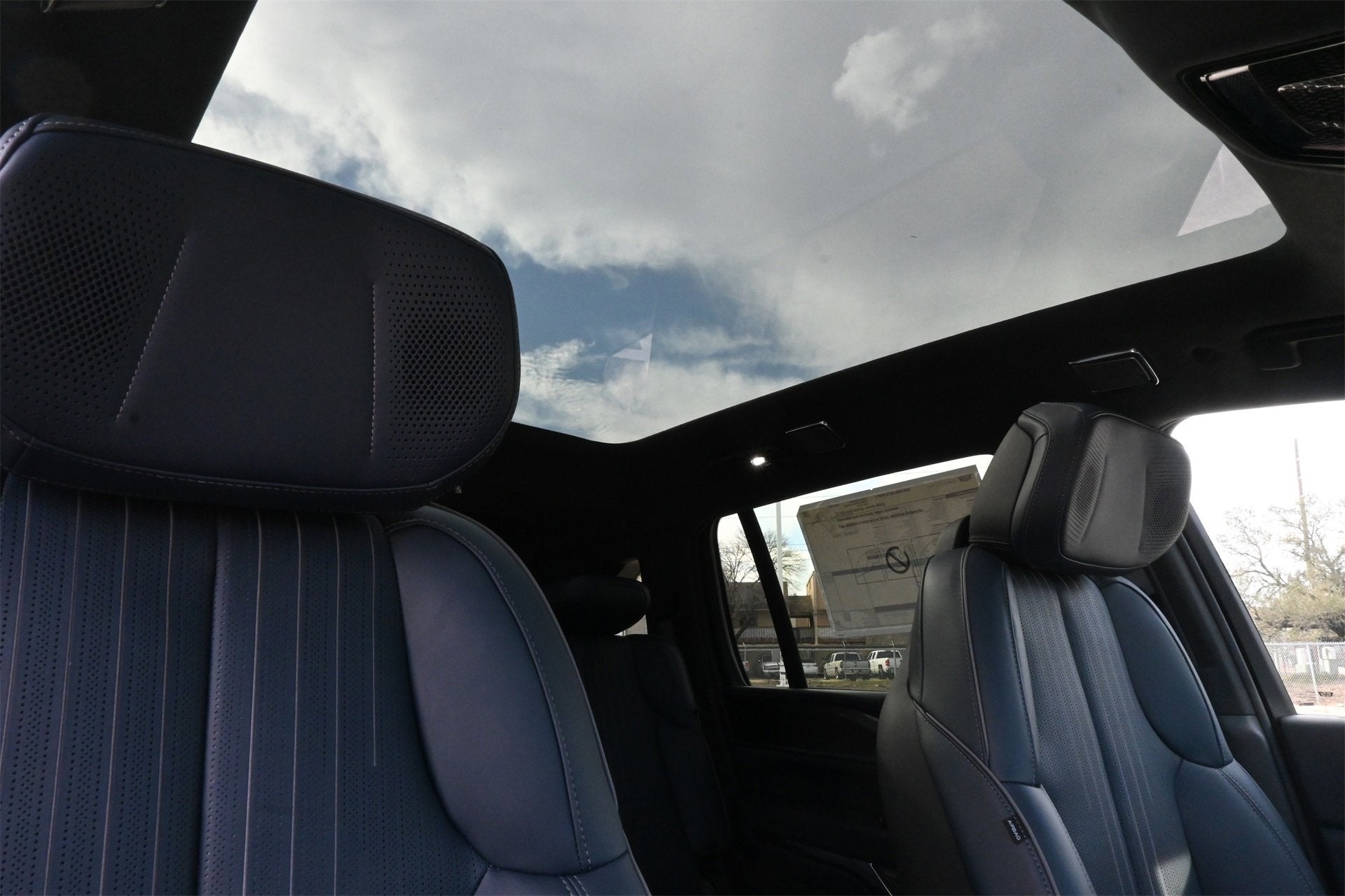 2025 Cadillac ESCALADE IQ Sport 2