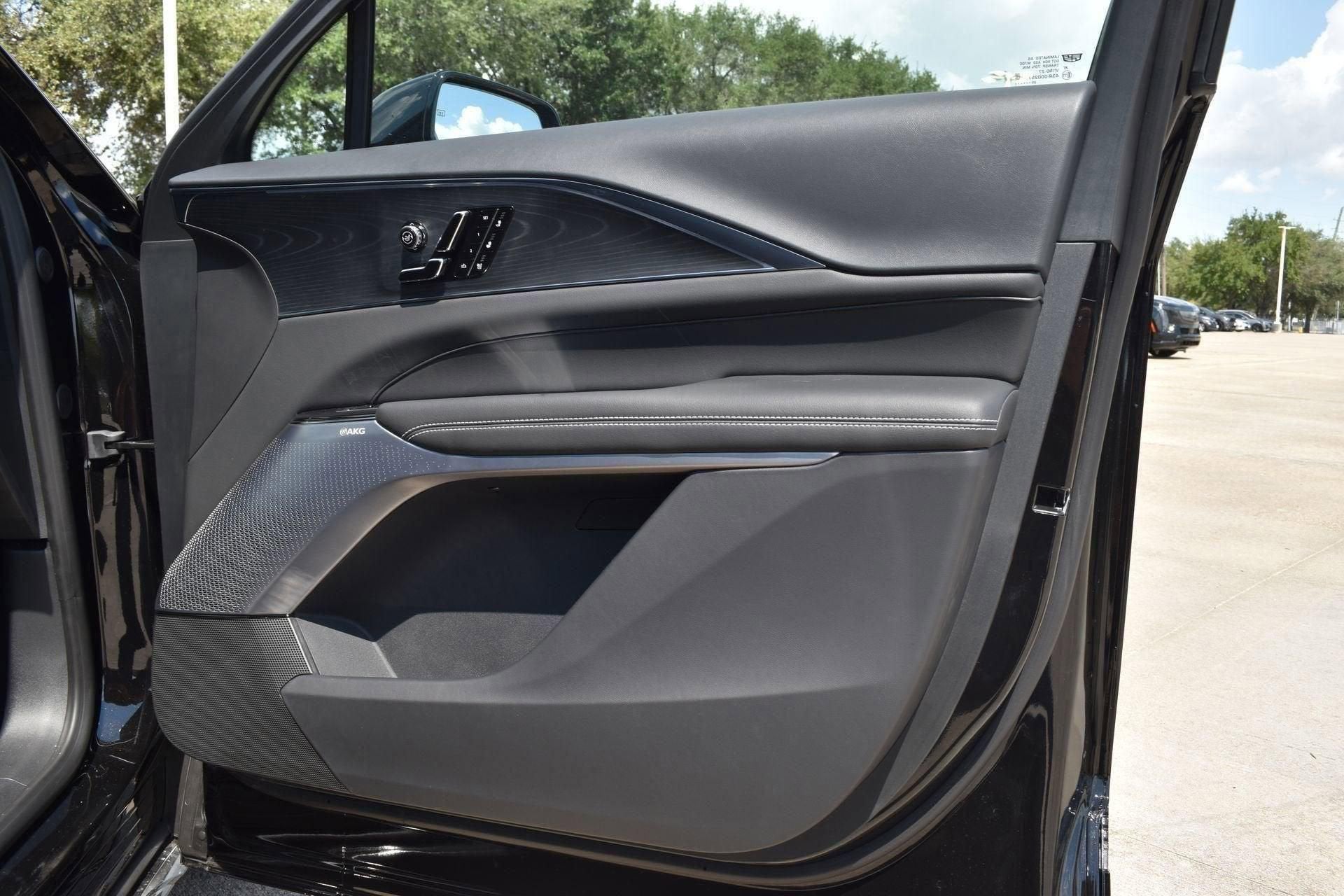 2026 Cadillac LYRIQ V-Series