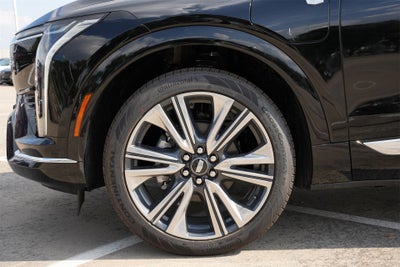 2025 Cadillac OPTIQ Luxury 2